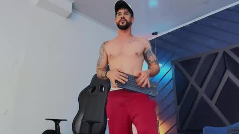 PETES EVANS new account online show from April 27, 11:24 pm