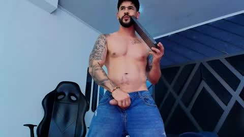 PETES EVANS new account online show from May 3, 12:05 am