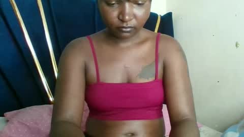 petite_shan online show from March 2, 7:26 am