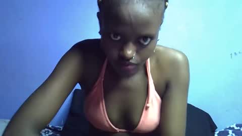 petite_star2 online show from March 13, 7:55 am