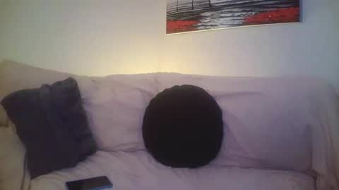 petite treat  online show from February 2, 8:13 am