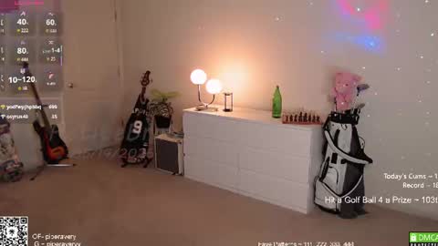 PiperAvery online show from June 15, 2:25 am