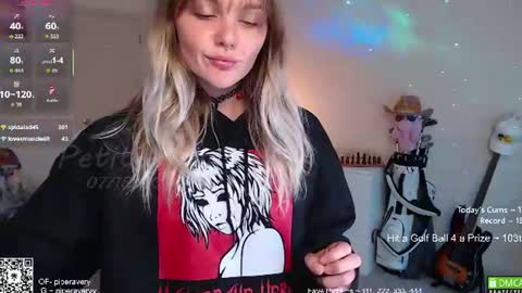 PiperAvery online show from July 19, 12:46 am