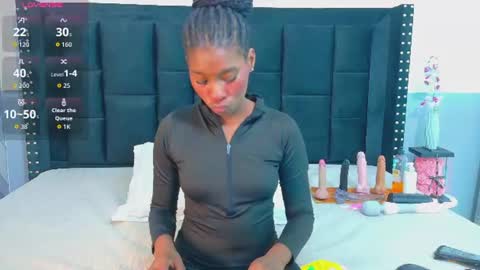 little sharon online show from July 29, 2:44 am