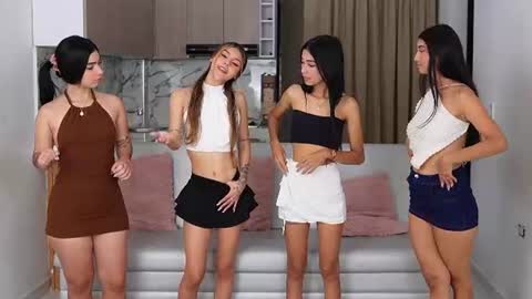 Sara Emma and Nahomy online show from July 27, 1:03 am