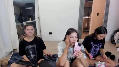 Peyton   online show from March 7, 5:40 am