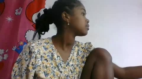 phania185885 online show from June 22, 5:59 am