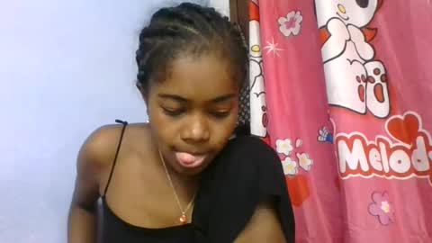 phania185885 online show from July 28, 6:20 pm