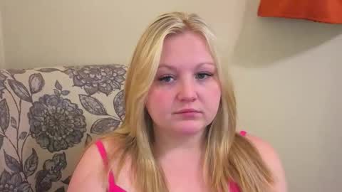 PhatAssBlond online show from April 23, 10:22 pm
