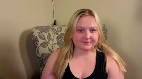 PhatAssBlond online show from June 23, 4:09 am