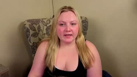 PhatAssBlond online show from June 12, 10:20 pm