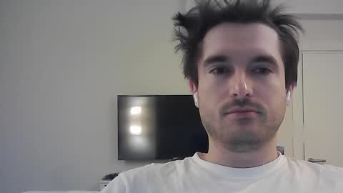 PhilipBorison online show from December 18, 4:41 am