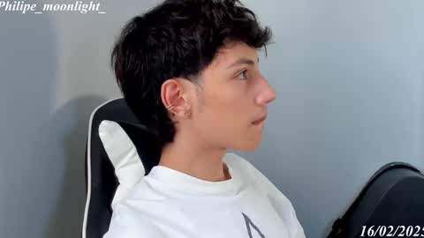 Phil.   INDEPENDENT MODEL online show from February 16, 8:33 pm