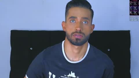 phillip online show from December 21, 3:53 pm