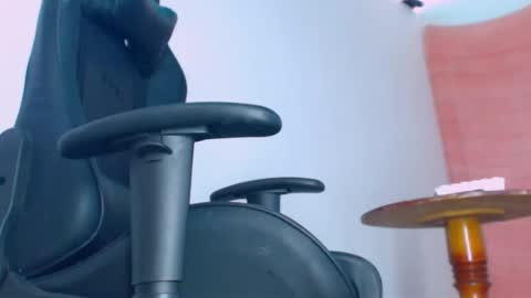 phlilloyhighclouds online show from February 15, 1:21 pm