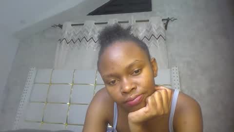 phoebe online show from February 25, 7:28 pm