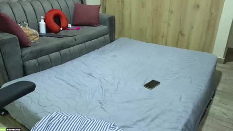 Sarah y Maximo online show from February 27, 5:51 am