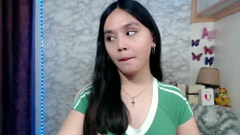 Ms Pia online show from June 25, 7:19 pm