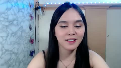 Ms Pia online show from April 24, 6:21 pm