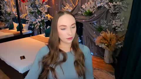 Snapshot of pieceofinspiration chatting on February 25, 7:16 pm Emelie online show from February 25, 7:16 pm