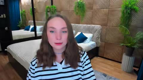 Emelie online show from February 7, 10:18 am