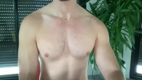 pierre81000 online show from November 14, 11:56 am