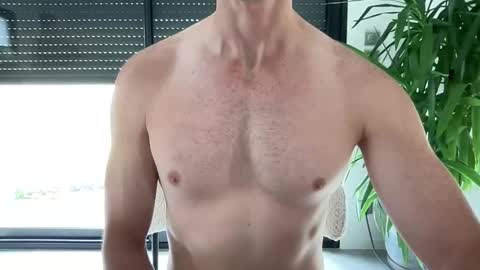 pierre81000 online show from May 16, 2:27 pm