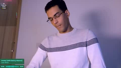 pikashuu7u7 online show from March 8, 3:21 am