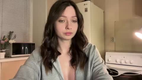 Trisha     online show from November 17, 3:03 pm