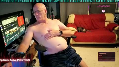 Snapshot of pilot_dave_69 chatting on September 21, 5:00 am Dave online show from September 21, 5:00 am