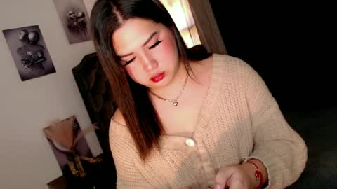 Ivy Morningstar online show from June 18, 1:22 am