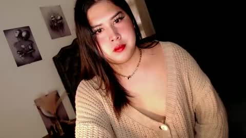 Ivy Morningstar online show from June 11, 2:11 am