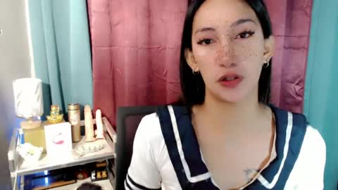 lucyLove online show from July 17, 2:57 am