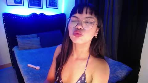 Snapshot of pinay_slutx chatting on September 16, 7:39 pm dee online show from September 16, 7:39 pm