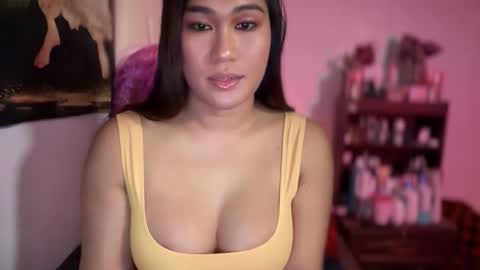 Snapshot of pinay_sofiexx chatting on October 13, 2:08 pm sofielove online show from October 13, 2:08 pm