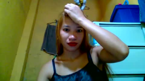 Snapshot of pinaybeauty_25 chatting on January 19, 11:21 pm im jane online show from January 19, 11:21 pm