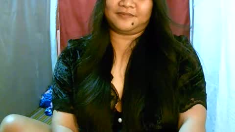 pinayjona online show from April 25, 1:02 pm