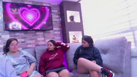 pink_as online show from June 24, 7:21 pm