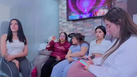 pink_as online show from July 6, 7:27 pm
