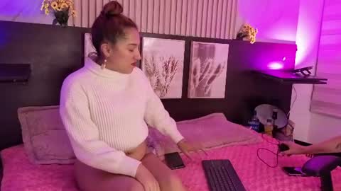 pink_as online show from July 10, 2:05 am