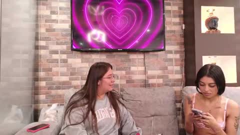 pink_as online show from June 22, 1:40 pm