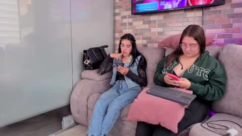 pink_as online show from July 2, 8:03 pm