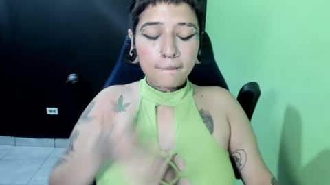 weedcandy ig y twitter xpink dustt online show from December 4, 7:33 am