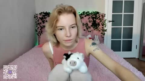 pink_lila18 online show from November 25, 8:35 am