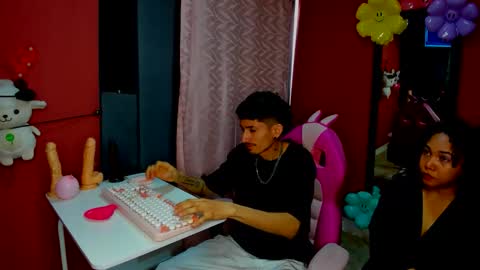 pink_lilit online show from May 26, 1:39 pm