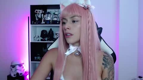 Emily online show from October 8, 7:53 pm