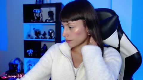 Emily online show from March 4, 12:39 am