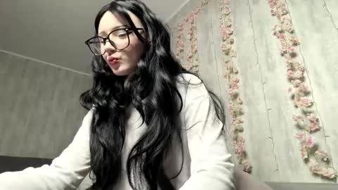 Genee online show from March 11, 10:35 pm