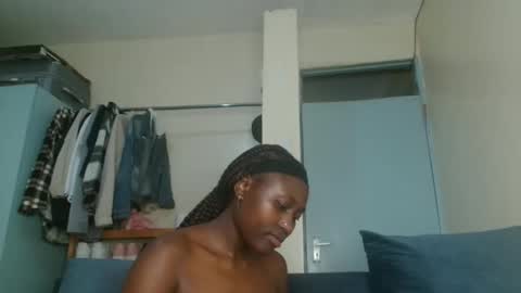 Serena online show from April 22, 11:50 am