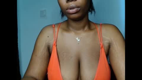 pinkxsugar online show from October 18, 10:30 am